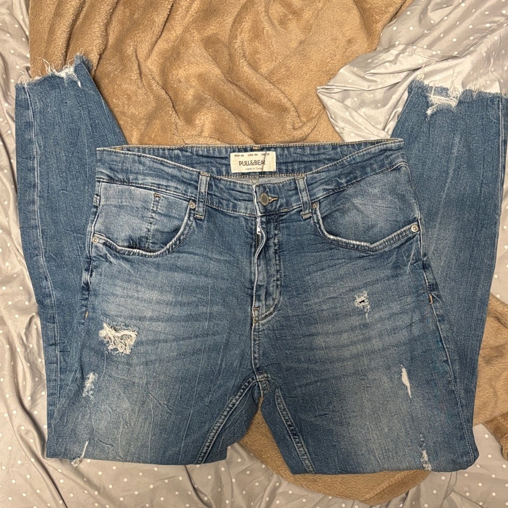 Pull&Bear Men’s Light Blue Ripped Boyfriend Jeans